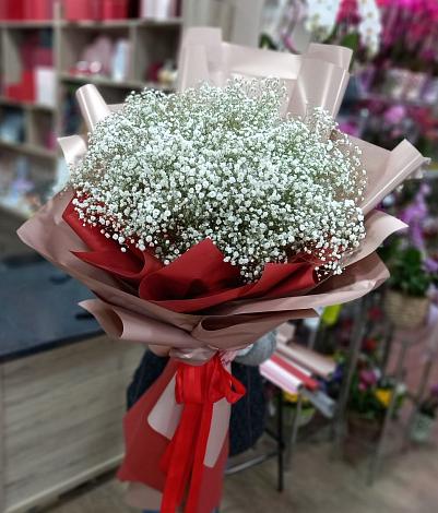 Букет цветов из: Гипсофила в Суре