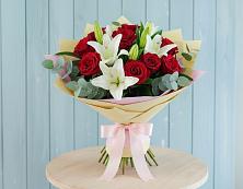 Букет цветов из:  Лилии и Розы #REPLACE_PRED# Суре