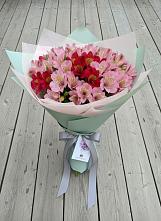 Букет цветов из:  Альстромерии #REPLACE_PRED# Суре