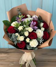 Букет цветов из:  Розы и Альстромерии в Суре