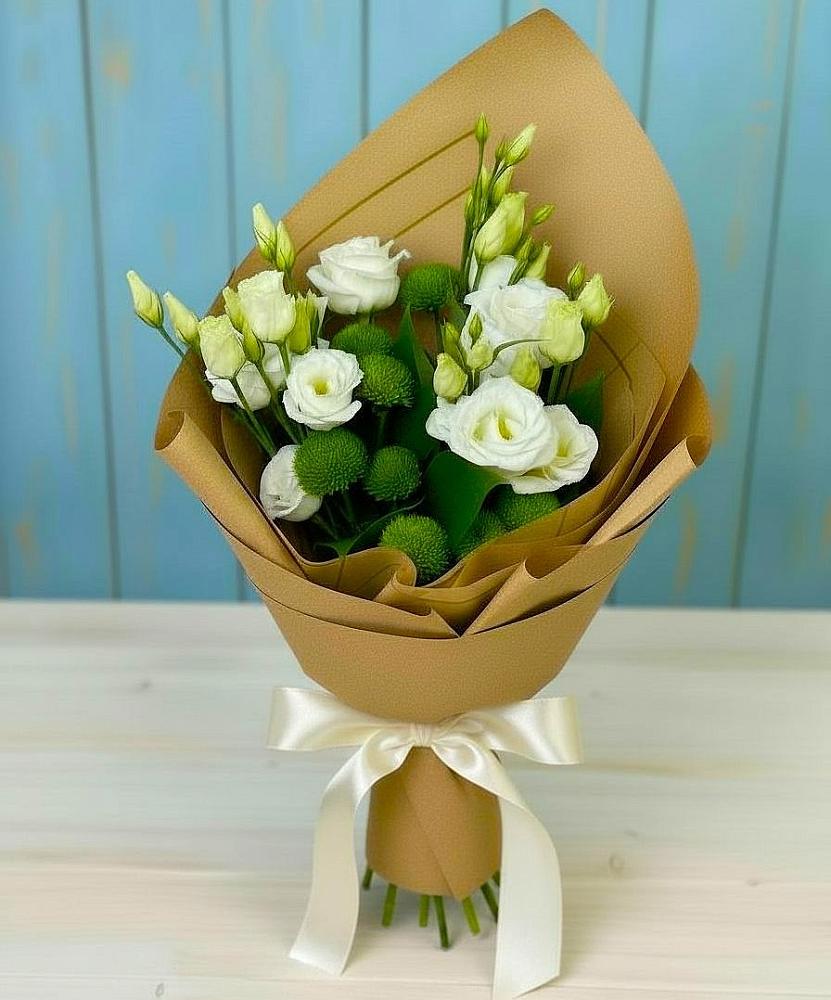 Букет цветов из: Хризантемы и Лизиантусы в Суре