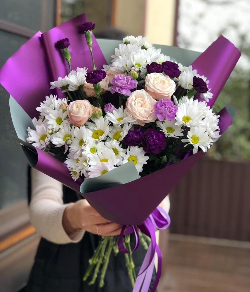 Букет цветов из: Хризантемы, Гвоздики и Розы в Суре