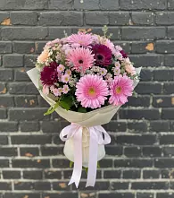 Букет цветов из:  Герберы и Хризантемы в Суре