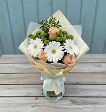 Букет цветов из:  Герберы, Розы и Хризантемы в Суре