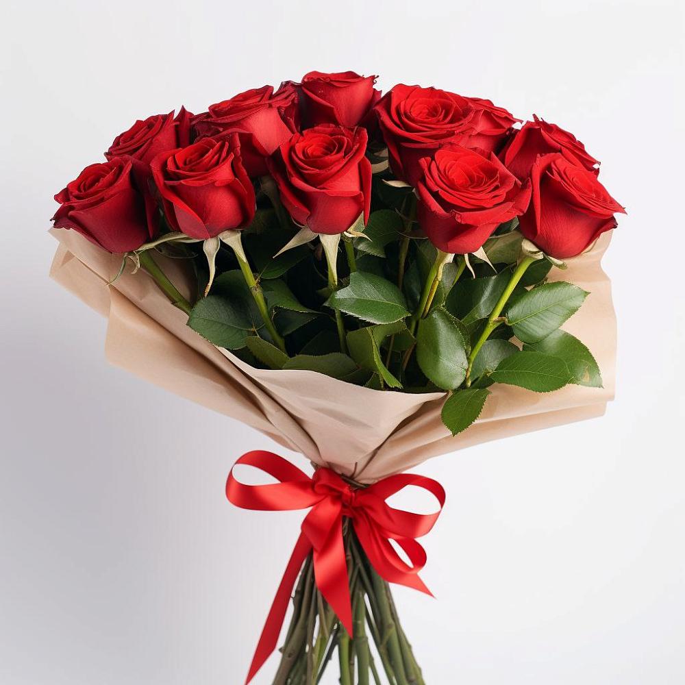 Букет 11 Красных роз Эдлесс Лав в Суре