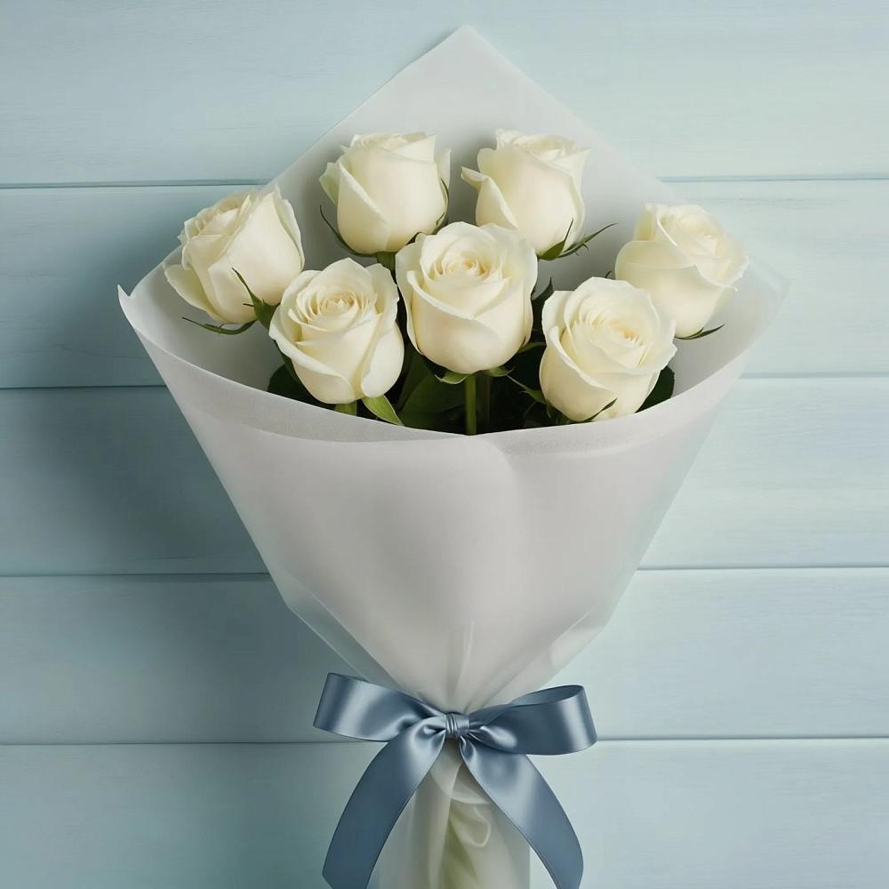 Букет 7 Белых роз Эдлесс Лав в Суре