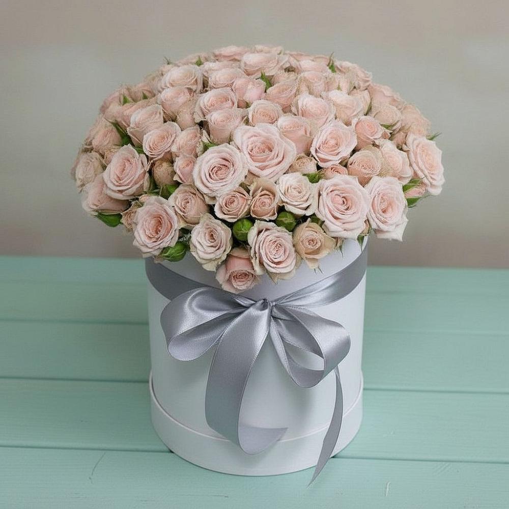 Цветочная композиция из Розы в шляпной коробке в Суре